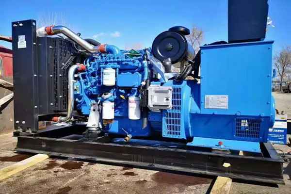 风云体育(中国)官方网站-登录入口机电一批柴油发电机组发往客户手中